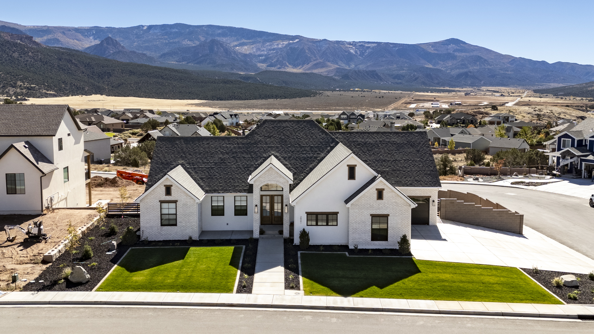 Featured image for “Is Now the Right Time to Build? How the 2025 Housing Market Affects Home Builders in Cedar City”